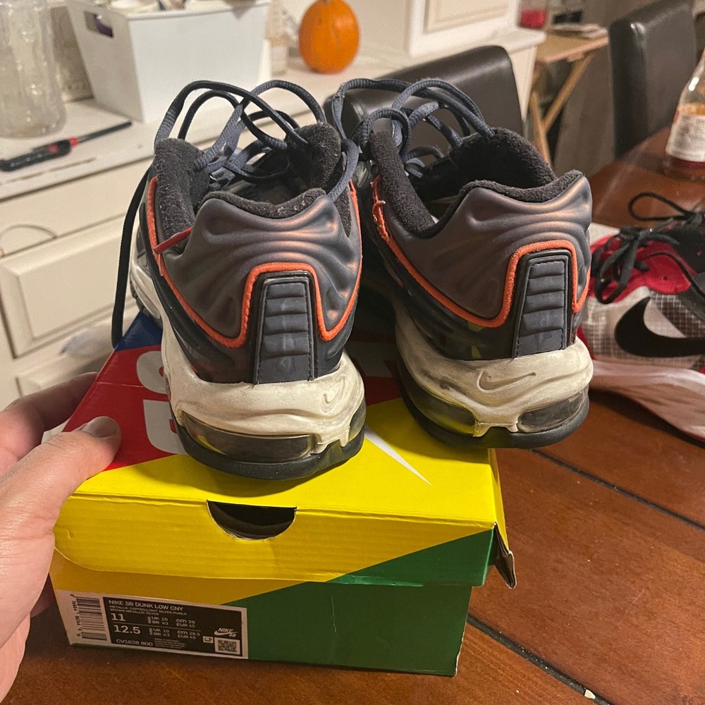 Ua street hawkers DS. Plus free jordans and airmax - Picture 8 of 9